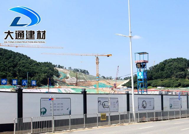深圳光明新区公常路项目工地施工围挡-采用大通建材A类烤漆围挡