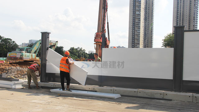 重庆永川区星湖大街改造工程新型装配式围挡安装